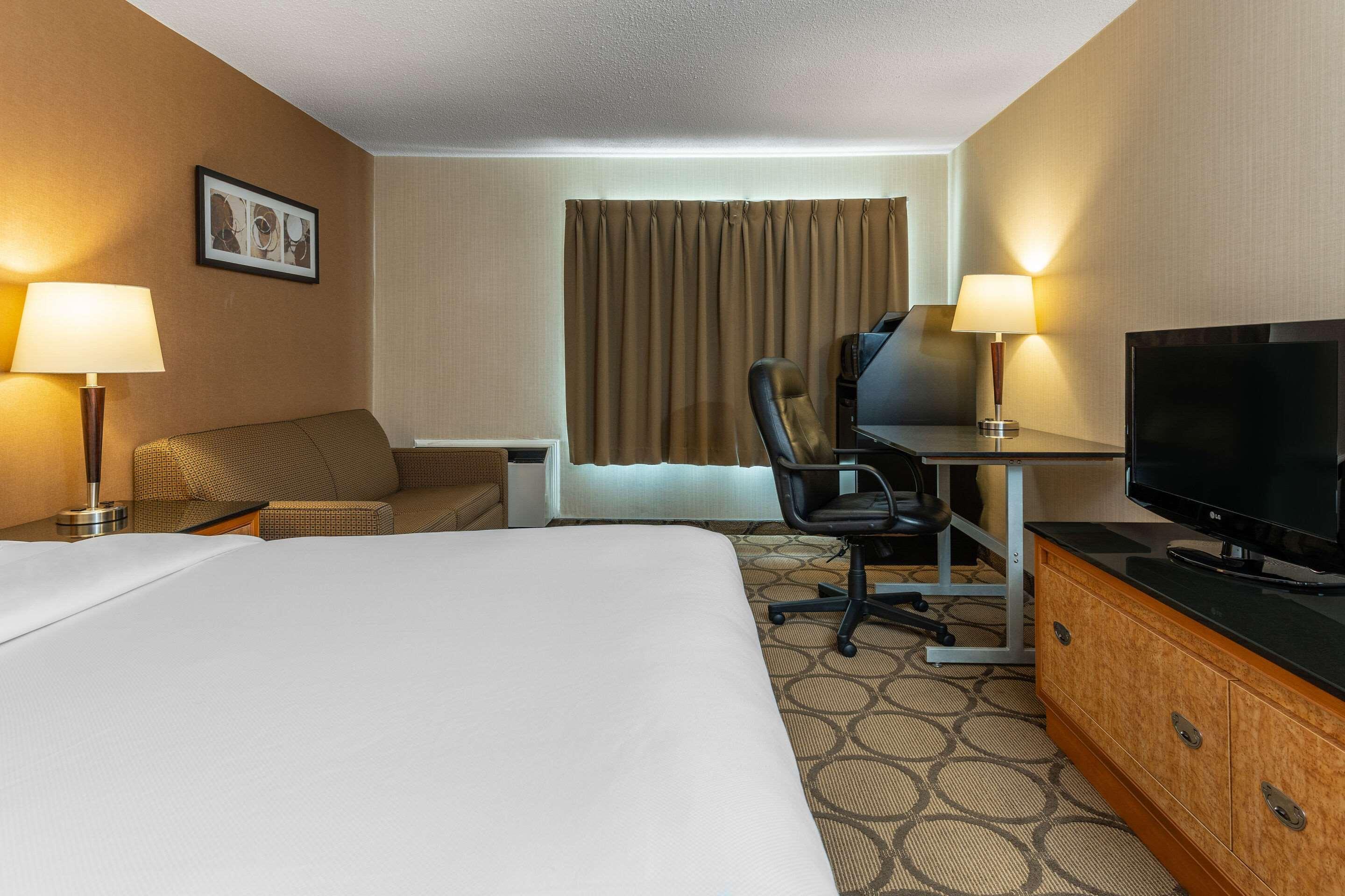 Comfort Inn Pembroke Luaran gambar