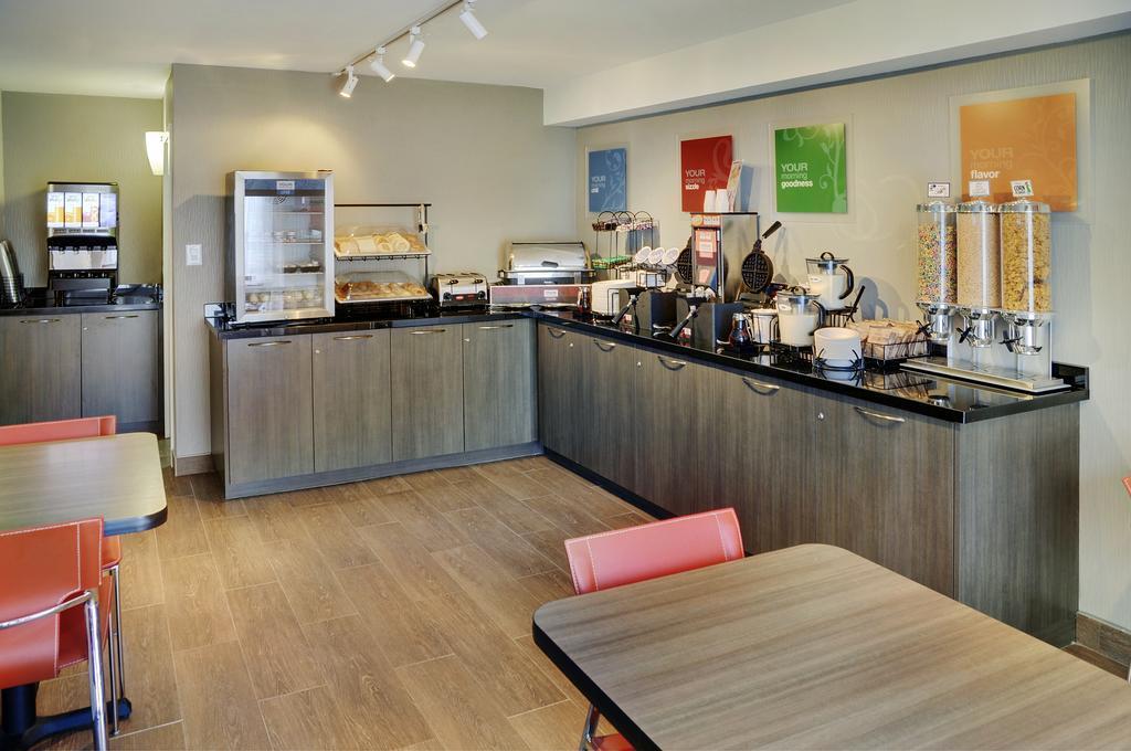 Comfort Inn Pembroke Luaran gambar