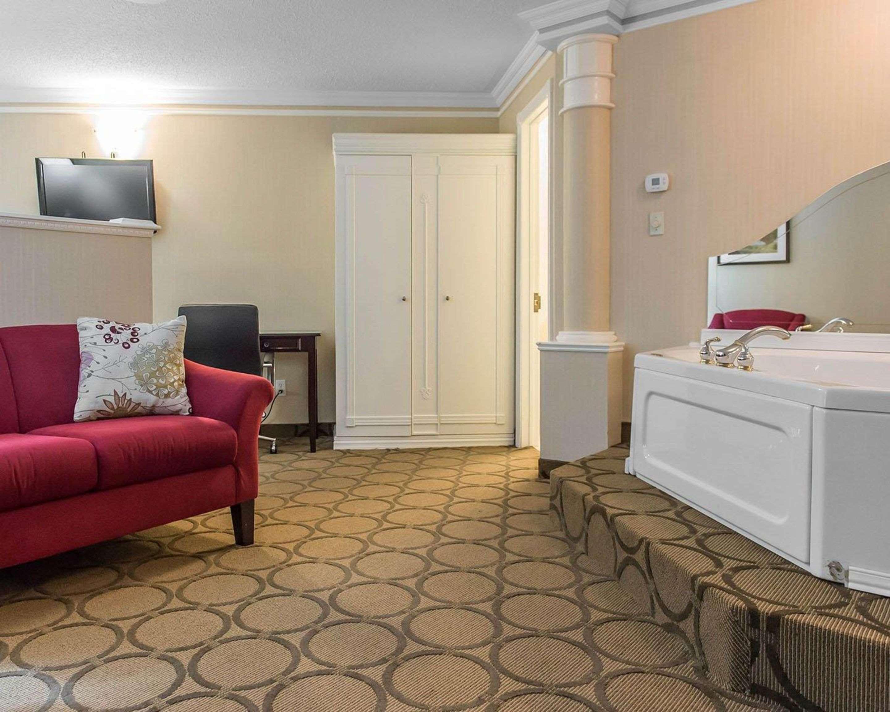Comfort Inn Pembroke Luaran gambar
